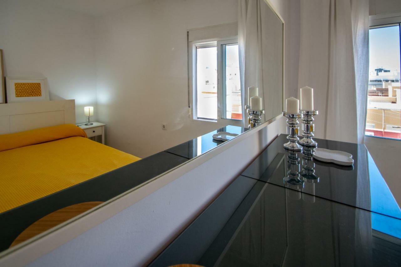 Apartamento El Rayo Verde Cádiz Exteriör bild
